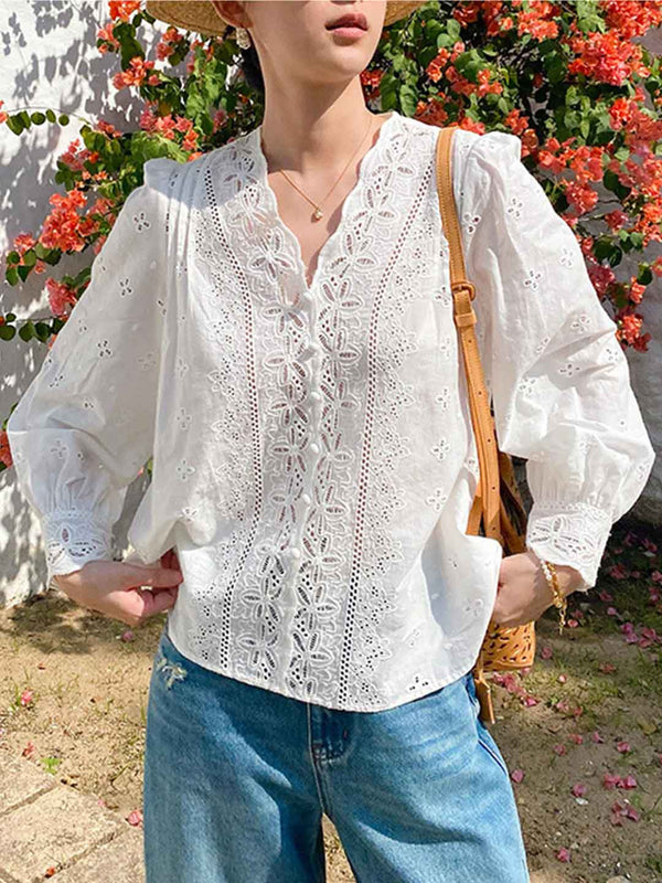 Haut brodé à manches bouffantes et décolleté en V Aubrey