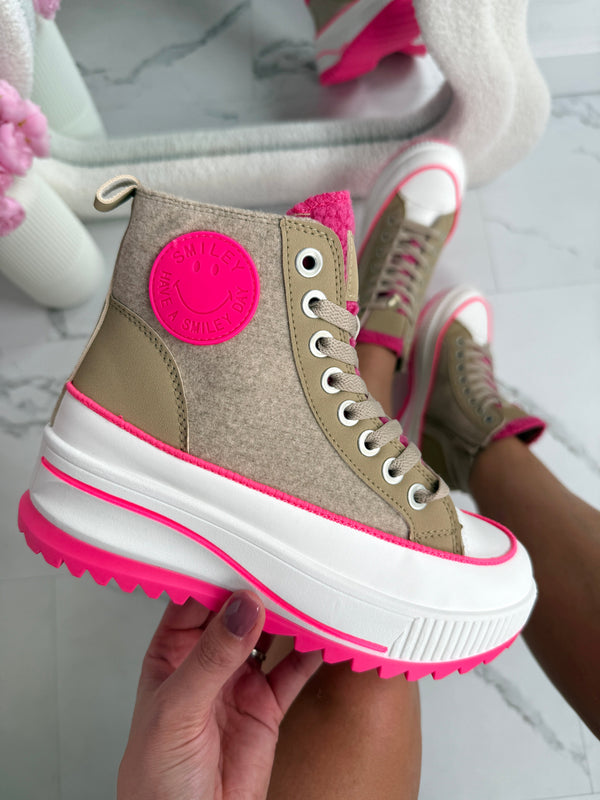 Sneaker Emoji Khaki