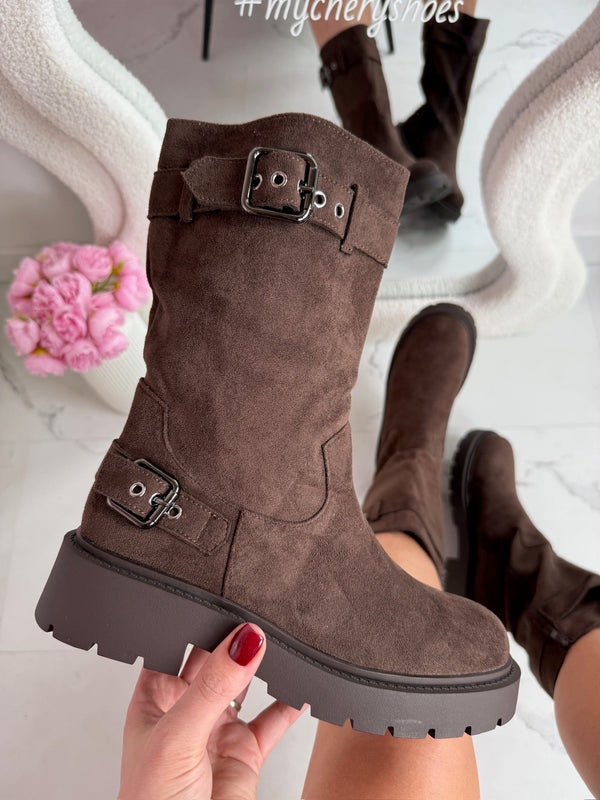 Bottes mi-hautes brunes avec boucles